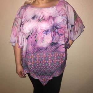 AVENUE PURPLE PINK FLORAL TOP SIZE 18/20